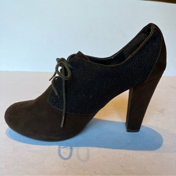 XOXO Women's Lace Up Brown Heels Fabric Upper Size 8M - Picture 3 of 8